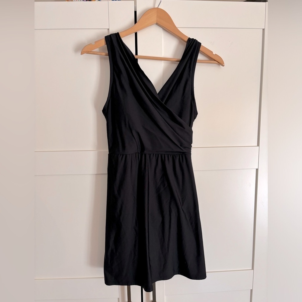 Lands End Swim Dress in Black Chic Coastal Beach Size 6